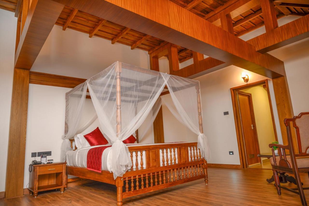 Surya Heritage Hotels Kannur Esterno foto