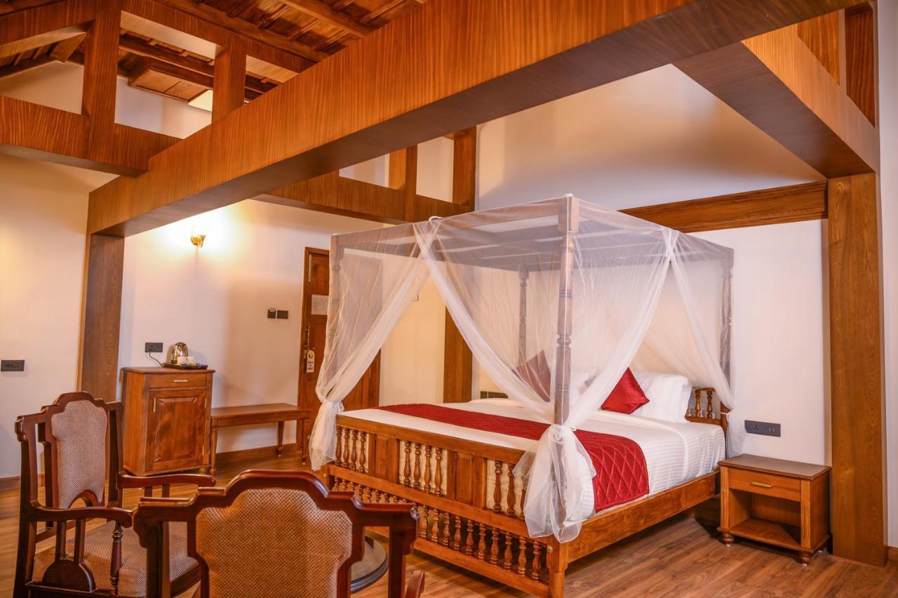 Surya Heritage Hotels Kannur Esterno foto